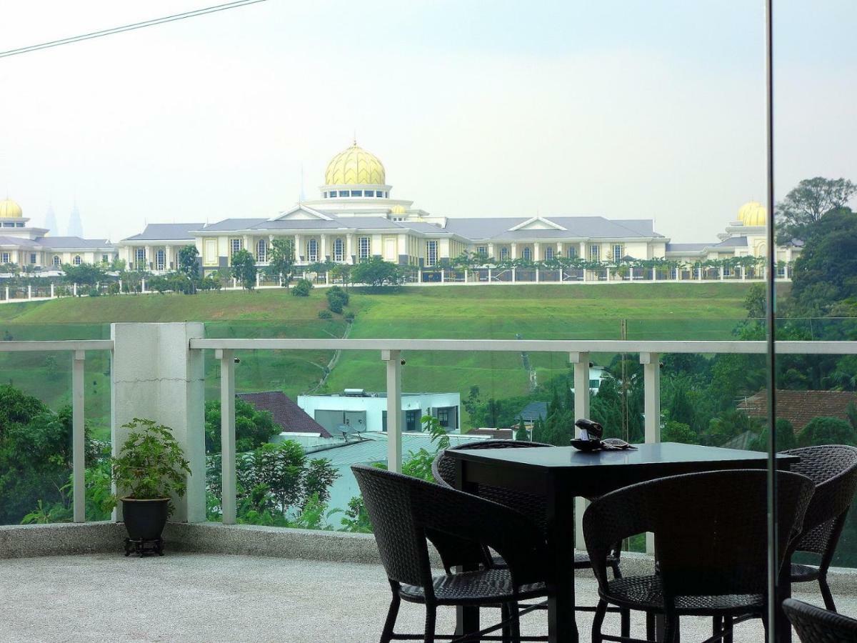Corporate Hotel Suites At Hartamas / Mont Kiara Kuala Lumpur Exterior photo